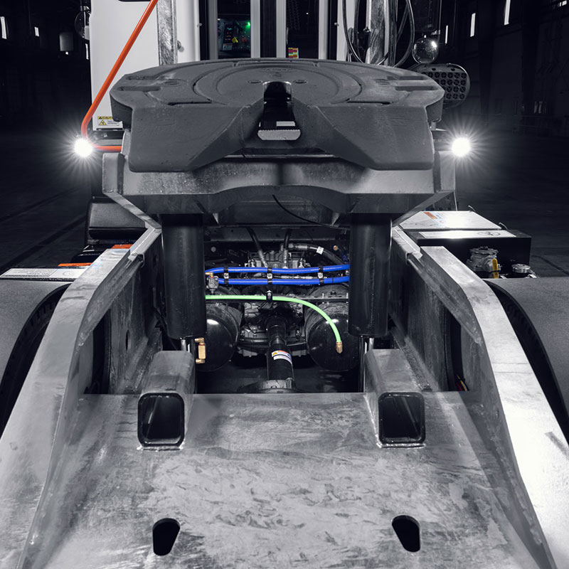 Boxed Fifth Wheel Boom